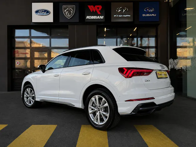 Audi Q3 40 TFSI S line quattro S-tronic