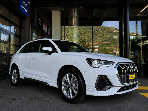 Audi Q3 40 TFSI S line quattro S-tronic