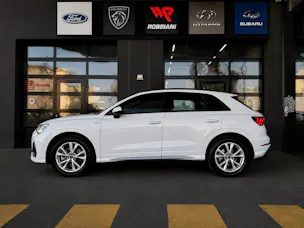 Audi Q3 40 TFSI S line quattro S-tronic