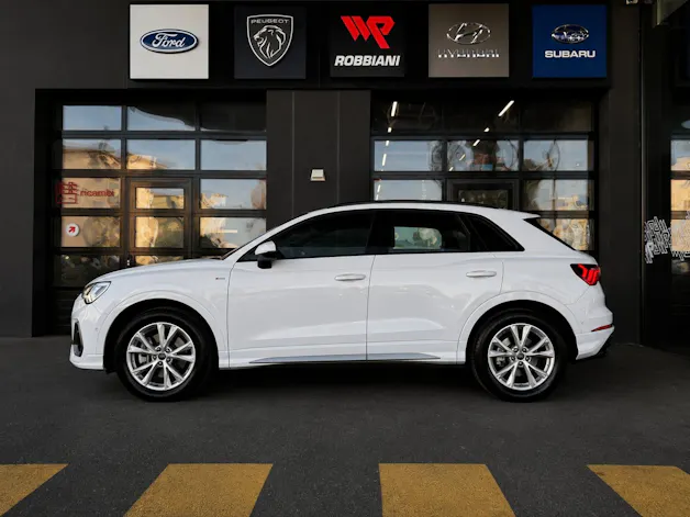 Audi Q3 40 TFSI S line quattro S-tronic