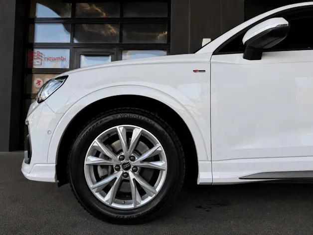Audi Q3 40 TFSI S line quattro S-tronic
