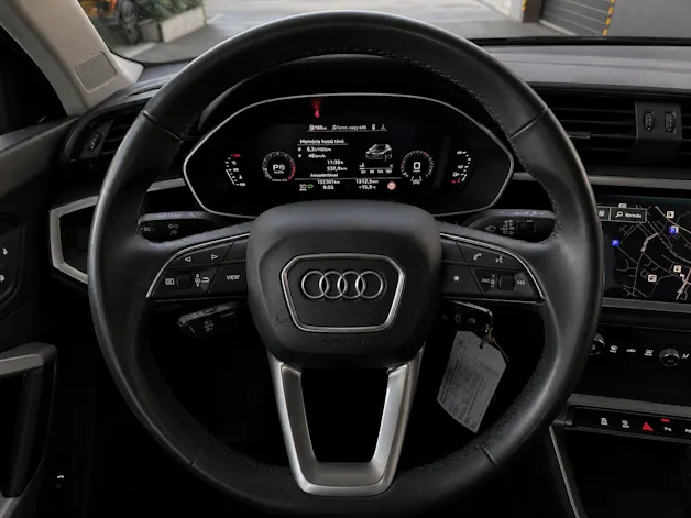Audi Q3 40 TFSI S line quattro S-tronic