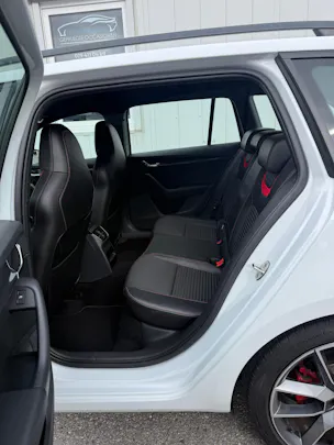 Škoda Octavia Combi 2.0 TSI RS DSG