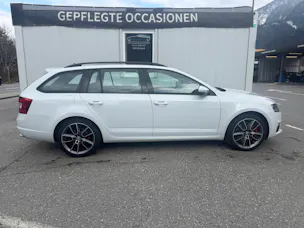Škoda Octavia Combi 2.0 TSI RS DSG