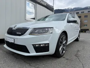 Škoda Octavia Combi 2.0 TSI RS DSG