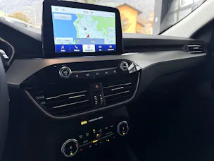 Ford Kuga 2.0 TDCi EcoBlue Cool & Connect 4WD