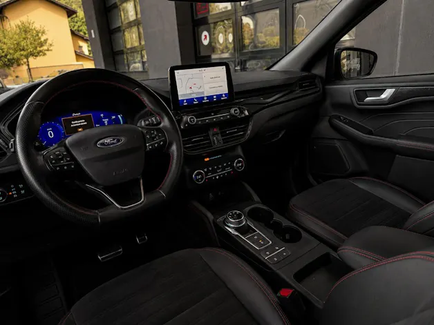 Ford Kuga 2.5 FHEV ST-Line X 4WD