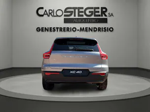 Volvo XC40 B3 Benzin Mild Hybrid Plus Dark DCT
