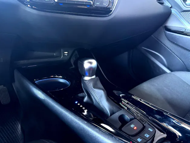 Toyota C-HR 1.8 HSD CVT Trend