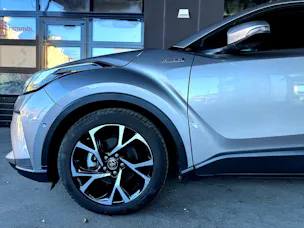 Toyota C-HR 1.8 HSD CVT Trend
