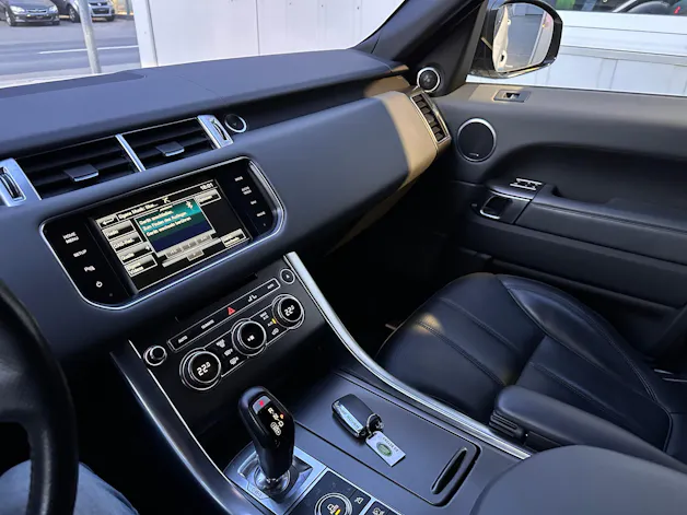 Land Rover Range Rover Sport 3.0 SDV6 HSE Dynamic Automatic *ZAHNRIEMEN ERSETZT*AB MFK*22" ZOLL ALU 8 FACH*