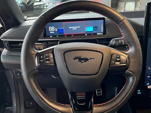 Ford Mustang MACH-E AWD 99kWh