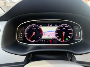 SEAT Ateca 2.0 TDI CR Hola FR DSG 4Drive * 1. HAND * FRISCH MFK * AHK * PANORAMA*