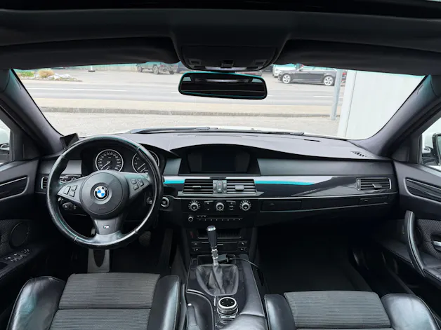 BMW 530i M EDITION * AB PLATZ*21 ZOLL JR*KW-FAHRWERK*FMS ENDTOPF*HANDSCHALTER*