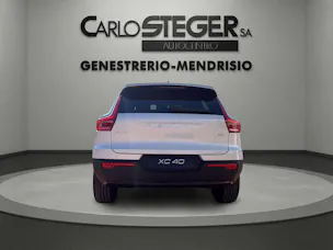 Volvo XC40 B3 Benzin Mild Hybrid Plus Dark DCT