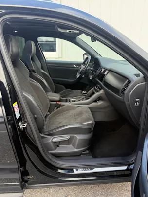 Škoda Kodiaq 2.0 TDI SCR SportLine 4x4 DSG *CH-Fahrzeug**Panorama**AHK*