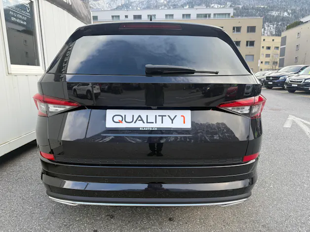 Škoda Kodiaq 2.0 TDI SCR SportLine 4x4 DSG *CH-Fahrzeug**Panorama**AHK*