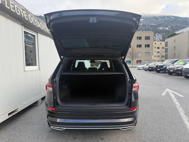 Škoda Kodiaq 2.0 TDI SCR SportLine 4x4 DSG *CH-Fahrzeug**Panorama**AHK*