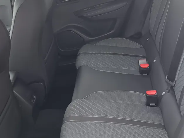 Peugeot 2008 1.2 145 MHEV Allure Premium