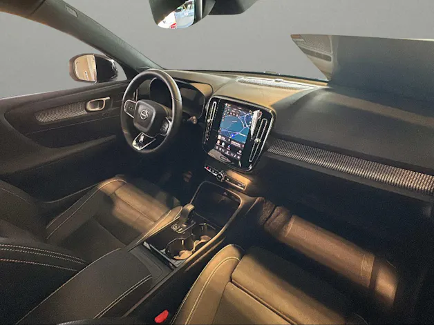 VOLVO EX40 82kWh Twin Motor AWD Ultra Xcentric Edition