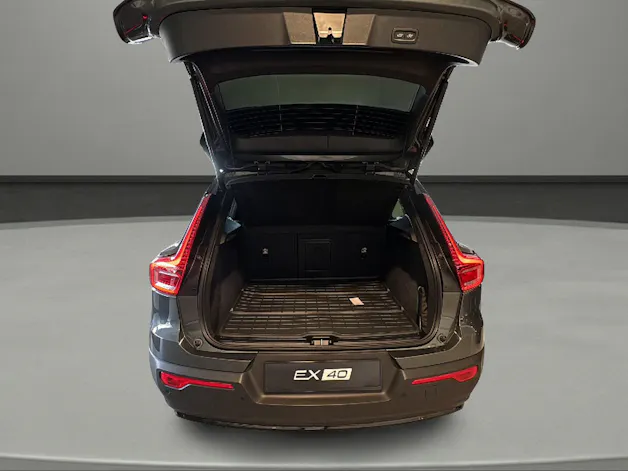 VOLVO EX40 82kWh Twin Motor AWD Ultra Xcentric Edition