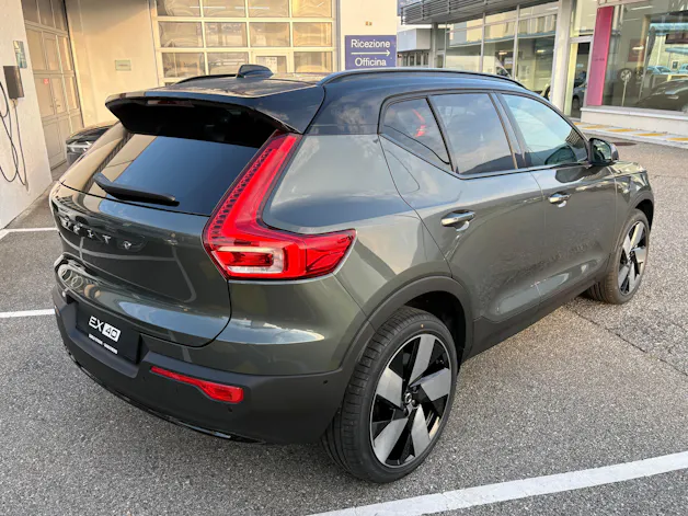 Volvo EX40 82kWh Twin Motor AWD Ultra Xcentric Edition