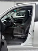 Toyota Hilux 2.4D-4D Comfort Double Cab 4x4 *2000 km * AHK 3.5 T * TRITTBRETTER *