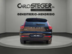Volvo XC40 B3 Benzin Mild Hybrid Plus Dark DCT