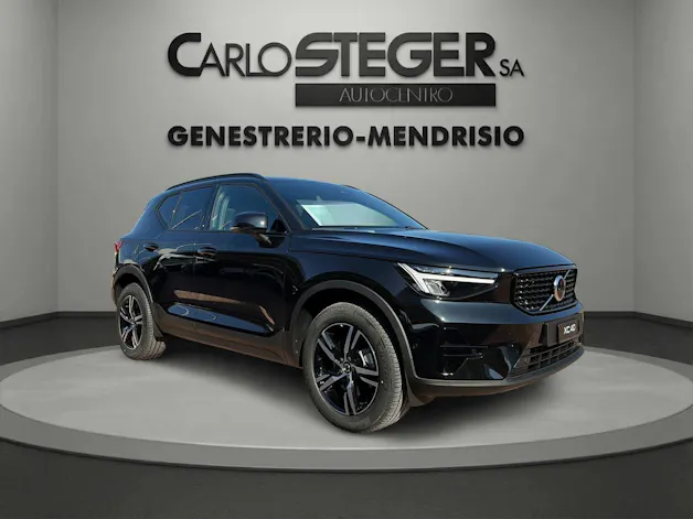 Volvo XC40 B3 Benzin Mild Hybrid Plus Dark DCT