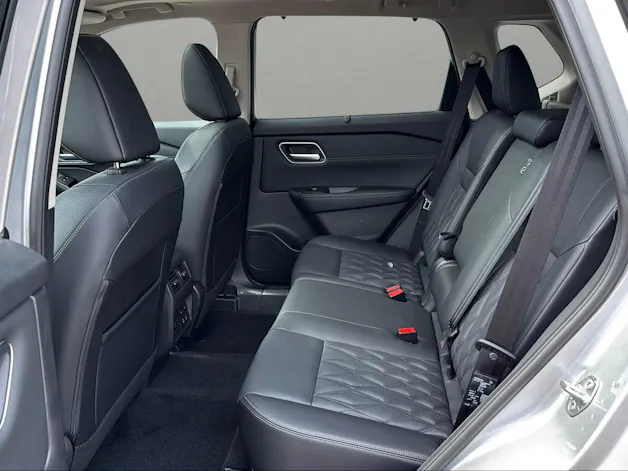 Nissan X-Trail 1.5 VC-T e-Power 4WD 7 Sitze Tekna+