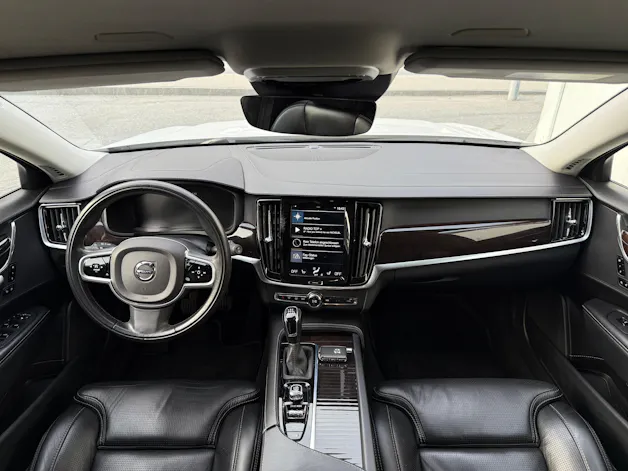 Volvo V90 D4 Inscription