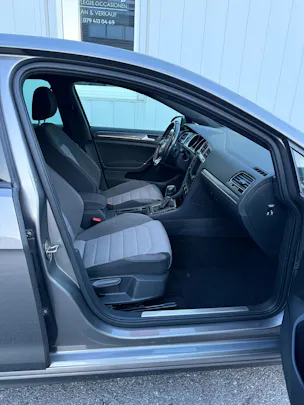 VW Golf 1.4 TSI Lounge R-Line DSG *SERVICEGEPFLEGT* AUTOMAT* 8 FACH*