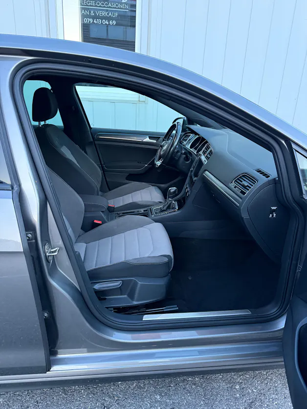 VW Golf 1.4 TSI Lounge R-Line DSG *SERVICEGEPFLEGT* AUTOMAT* 8 FACH*