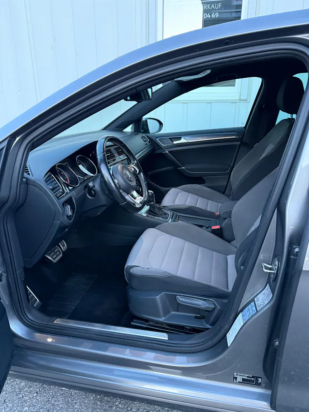 VW Golf 1.4 TSI Lounge R-Line DSG *SERVICEGEPFLEGT* AUTOMAT* 8 FACH*