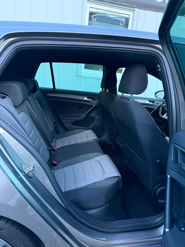 VW Golf 1.4 TSI Lounge R-Line DSG *SERVICEGEPFLEGT* AUTOMAT* 8 FACH*