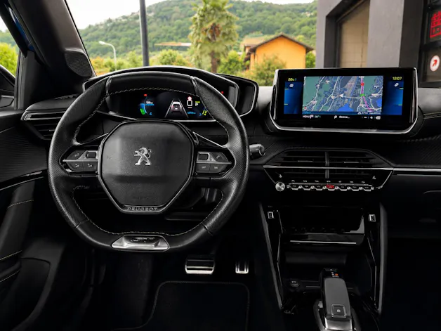 Peugeot 208 Elektrik GT (e-208)