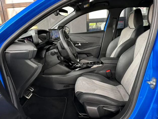 Peugeot 208 Elektrik GT (e-208)