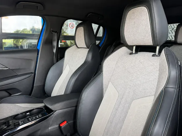 Peugeot 208 Elektrik GT (e-208)