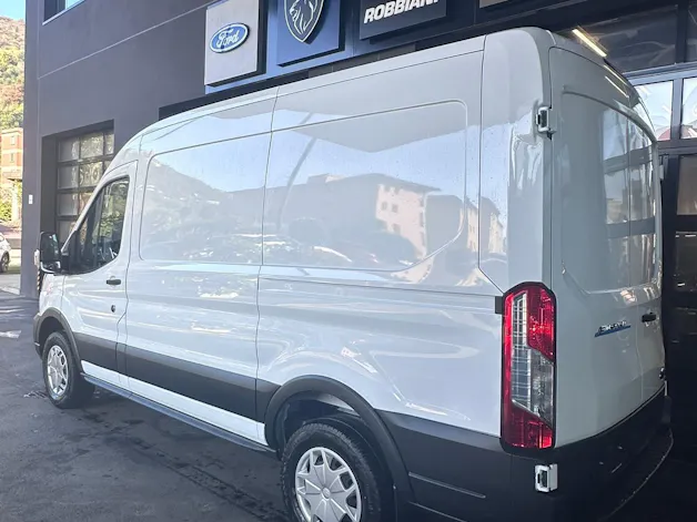 Ford E-Transit Van 350 L2 Trend RWD