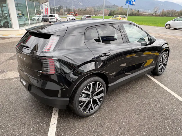 Volvo EX30 E60 69kWh Single Motor Extended Range Ultra