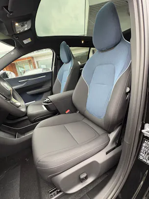 Volvo EX30 E60 69kWh Single Motor Extended Range Ultra