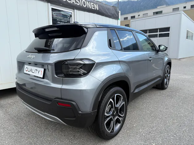 Jeep Avenger 54kWh Swiss Altitude Plus Sky * NEUWAGEN MIT TAGESZULASUNG *
