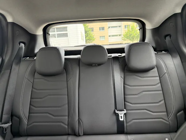 Jeep Avenger 54kWh Swiss Altitude Plus Sky * NEUWAGEN MIT TAGESZULASUNG *