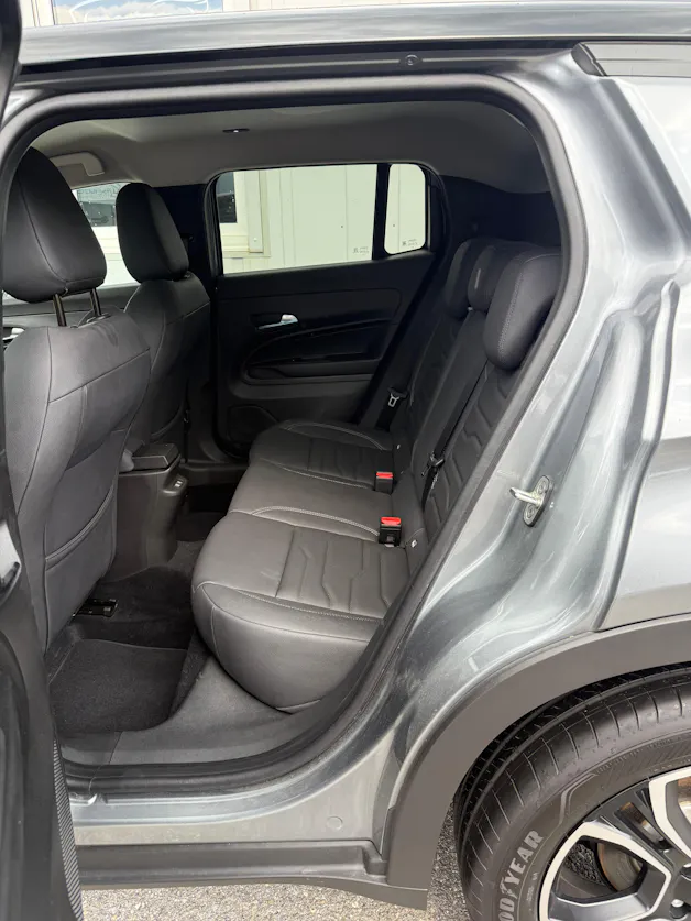 Jeep Avenger 54kWh Swiss Altitude Plus Sky * NEUWAGEN MIT TAGESZULASUNG *