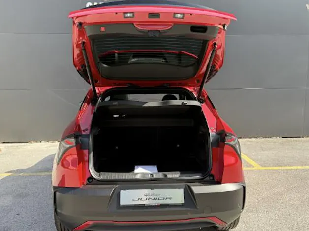 Alfa Romeo Junior 1.2 Hybrid Q4