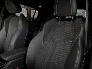Peugeot 208 1.2 MHEV 145 GT