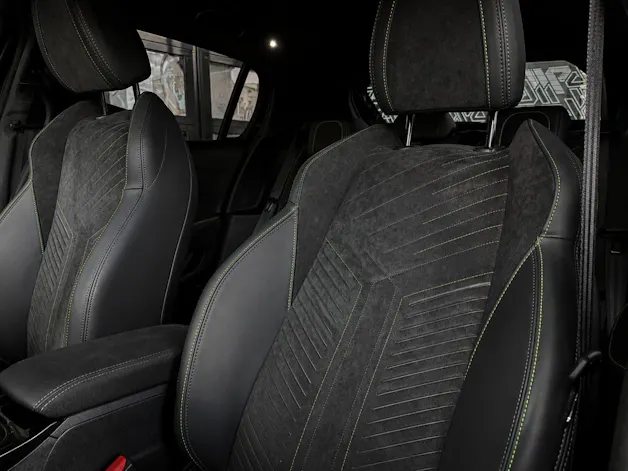 Peugeot 208 1.2 MHEV 145 GT