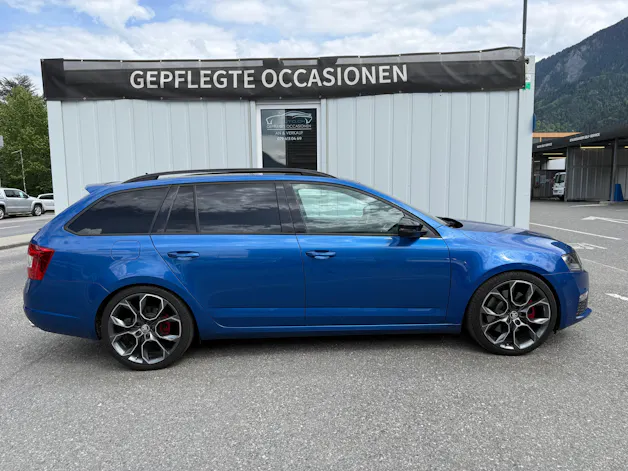 Škoda Octavia Combi 2.0 TDI RS DSG *RS-EXTREM* *TIEFERLEGUNG* H&R *DISTANZSCHEIBEN * 19" ALU*