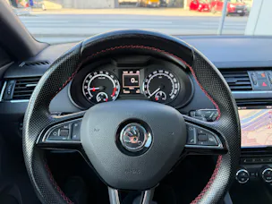 Škoda Octavia Combi 2.0 TDI RS DSG *RS-EXTREM* *TIEFERLEGUNG* H&R *DISTANZSCHEIBEN * 19" ALU*