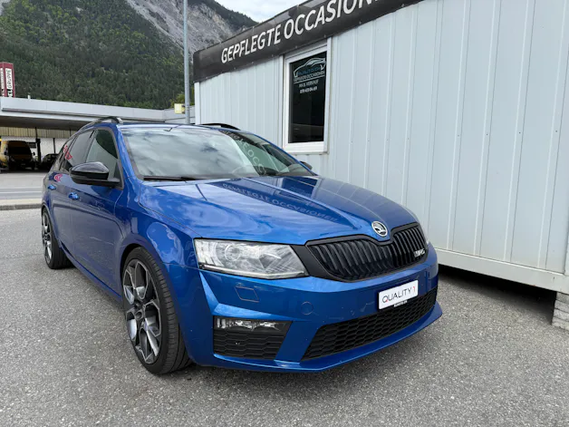 Škoda Octavia Combi 2.0 TDI RS DSG *RS-EXTREM* *TIEFERLEGUNG* H&R *DISTANZSCHEIBEN * 19" ALU*